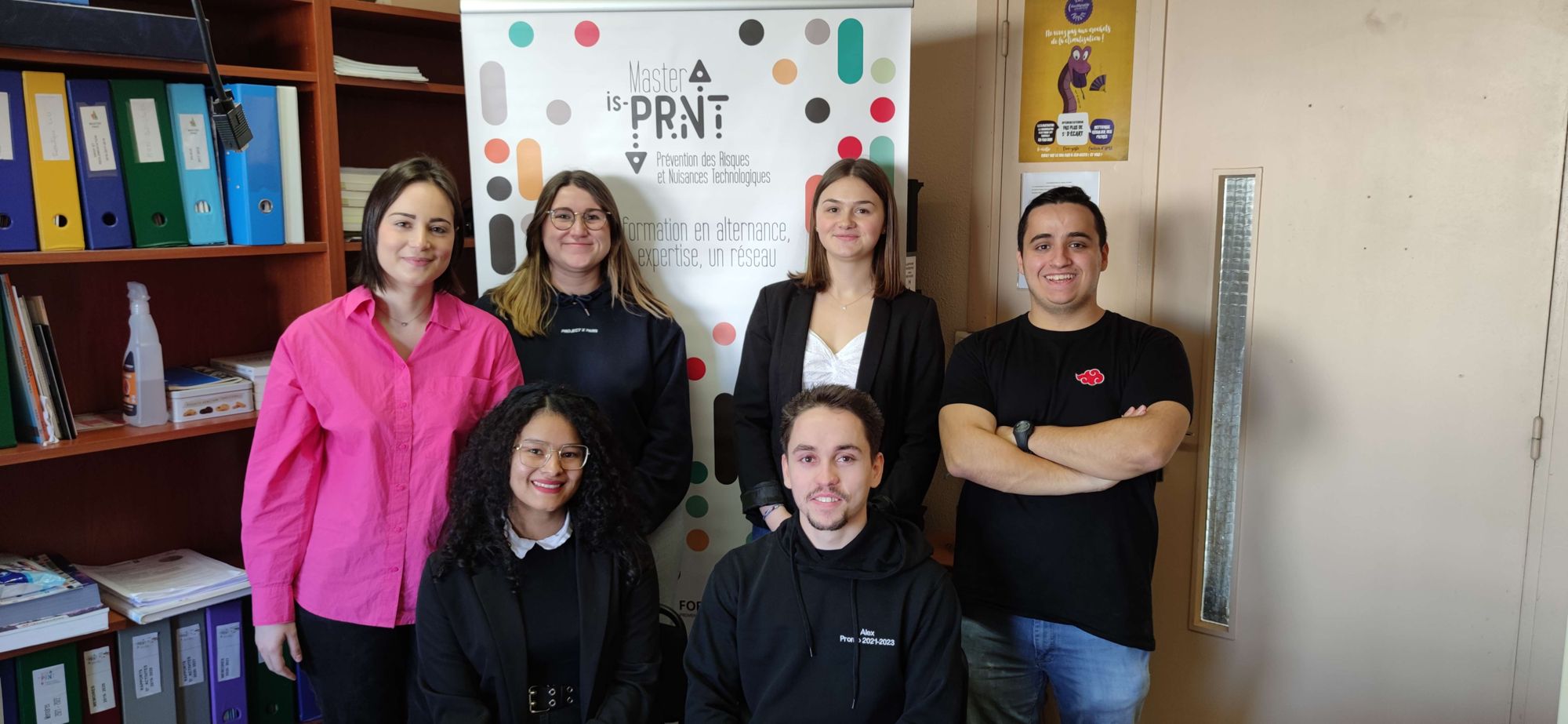 [Zoom sur le groupe COM]